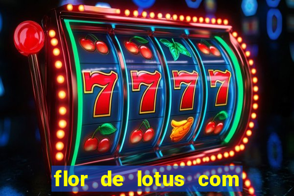 flor de lotus com lua tatuagem